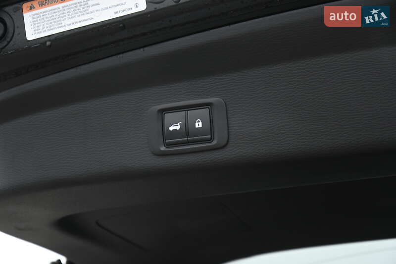 Позашляховик / Кросовер Mitsubishi Outlander 2023 в Бердичеві