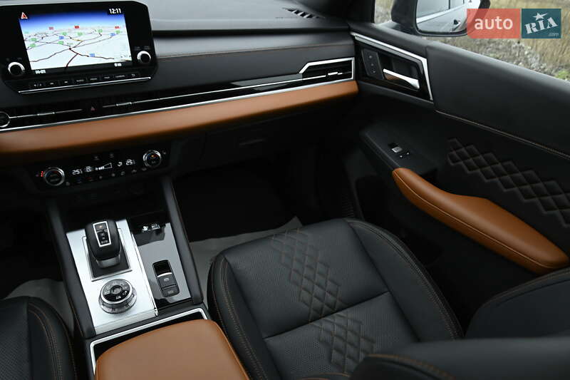 Позашляховик / Кросовер Mitsubishi Outlander 2023 в Бердичеві