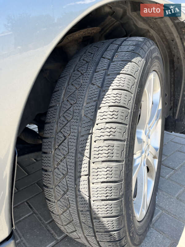 Внедорожник / Кроссовер Mitsubishi Outlander 2013 в Одессе