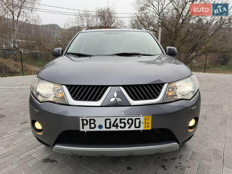 Внедорожник / Кроссовер Mitsubishi Outlander 2009 в Кременце