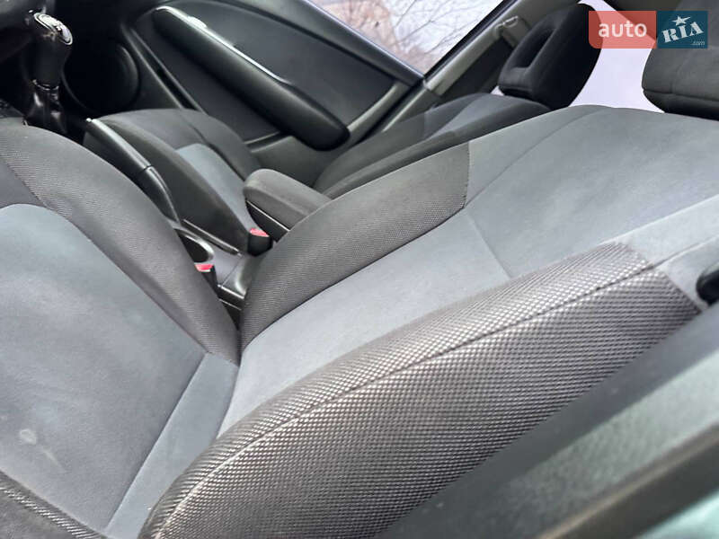 Позашляховик / Кросовер Mitsubishi Outlander 2006 в Охтирці