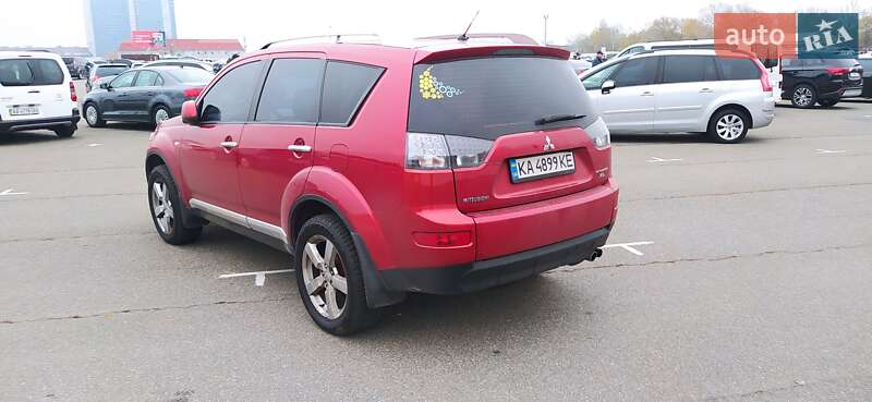 Внедорожник / Кроссовер Mitsubishi Outlander 2008 в Киеве