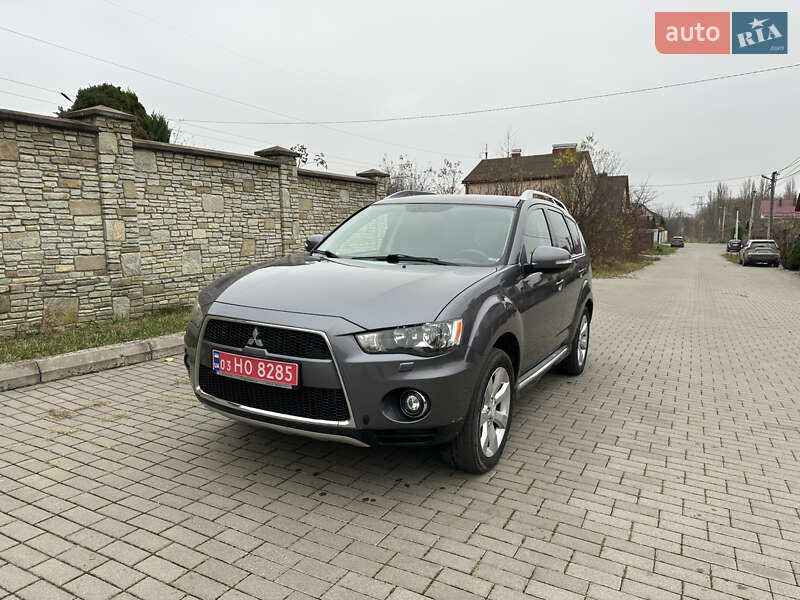 Внедорожник / Кроссовер Mitsubishi Outlander 2010 в Хмельницком фото Внедорожник / Кроссовер Mitsubishi Outlander 2010 в Хмельницком