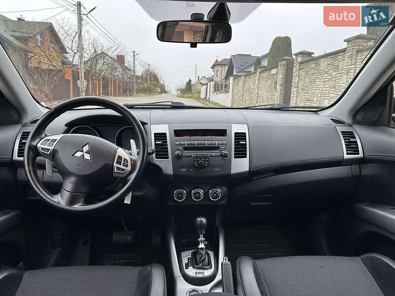 Внедорожник / Кроссовер Mitsubishi Outlander 2010 в Хмельницком фото 14 Внедорожник / Кроссовер Mitsubishi Outlander 2010 в Хмельницком