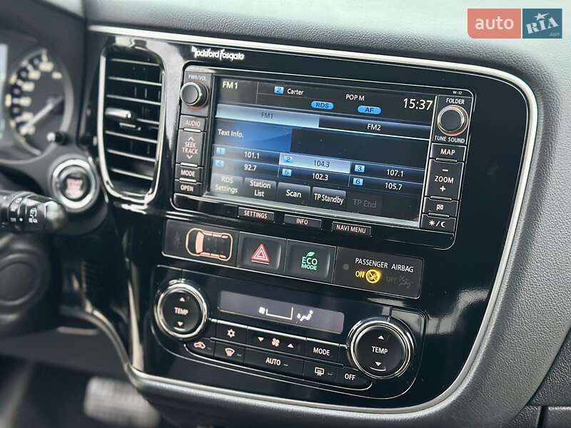 Внедорожник / Кроссовер Mitsubishi Outlander 2013 в Вараше фото 43 Внедорожник / Кроссовер Mitsubishi Outlander 2013 в Вараше