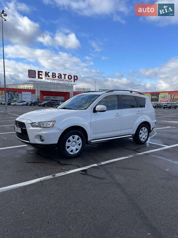 Позашляховик / Кросовер Mitsubishi Outlander 2010 в Рівному фото 10 Позашляховик / Кросовер Mitsubishi Outlander 2010 в Рівному