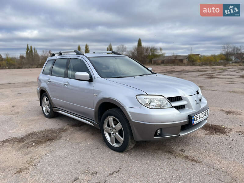 Внедорожник / Кроссовер Mitsubishi Outlander 2006 в Прилуках фото 9 Внедорожник / Кроссовер Mitsubishi Outlander 2006 в Прилуках