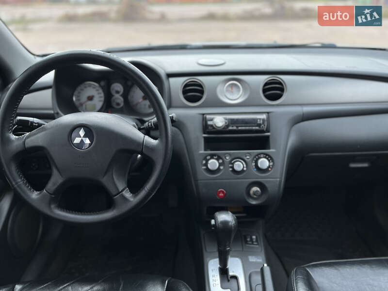 Внедорожник / Кроссовер Mitsubishi Outlander 2006 в Прилуках фото 18 Внедорожник / Кроссовер Mitsubishi Outlander 2006 в Прилуках