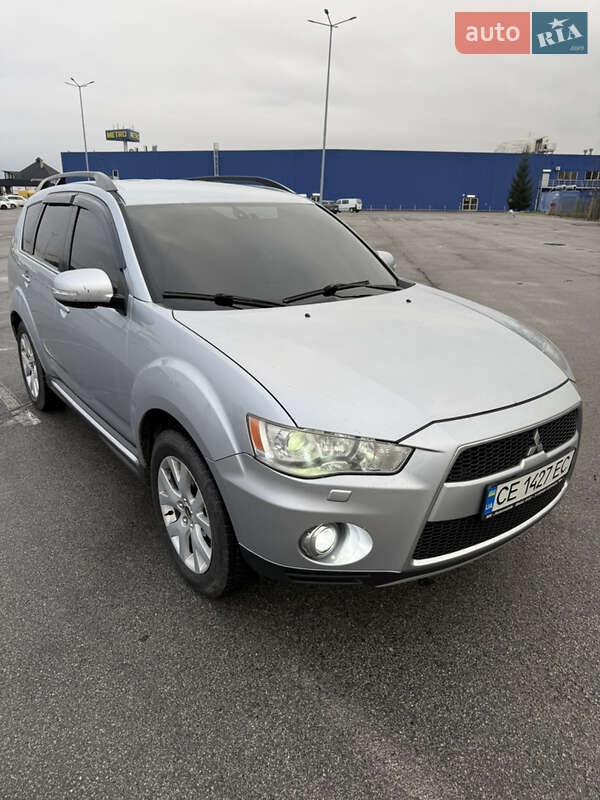 Внедорожник / Кроссовер Mitsubishi Outlander 2012 в Черновцах фото 9 Внедорожник / Кроссовер Mitsubishi Outlander 2012 в Черновцах