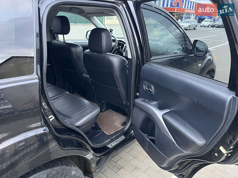 Внедорожник / Кроссовер Mitsubishi Outlander 2008 в Долине