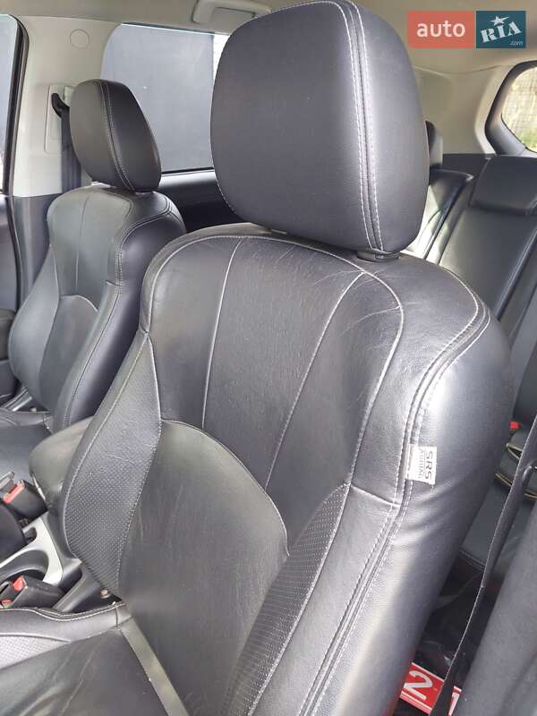 Внедорожник / Кроссовер Mitsubishi Outlander 2011 в Кременчуге фото 4 Внедорожник / Кроссовер Mitsubishi Outlander 2011 в Кременчуге