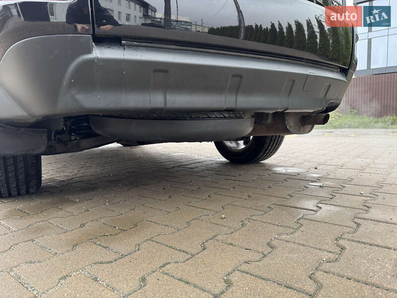 Позашляховик / Кросовер Mitsubishi Outlander 2012 в Києві