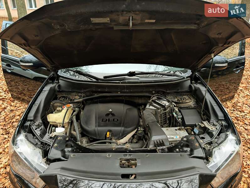 Внедорожник / Кроссовер Mitsubishi Outlander 2010 в Львове фото 6 Внедорожник / Кроссовер Mitsubishi Outlander 2010 в Львове