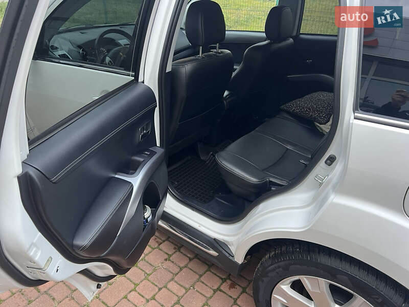 Позашляховик / Кросовер Mitsubishi Outlander 2012 в Прилуках фото 20 Позашляховик / Кросовер Mitsubishi Outlander 2012 в Прилуках