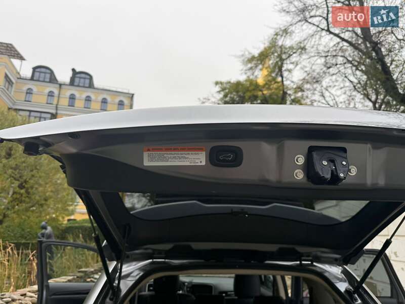 Позашляховик / Кросовер Mitsubishi Outlander 2021 в Києві фото 2 Позашляховик / Кросовер Mitsubishi Outlander 2021 в Києві