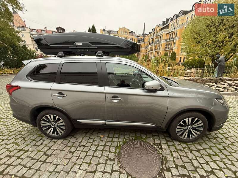 Позашляховик / Кросовер Mitsubishi Outlander 2021 в Києві фото 18 Позашляховик / Кросовер Mitsubishi Outlander 2021 в Києві
