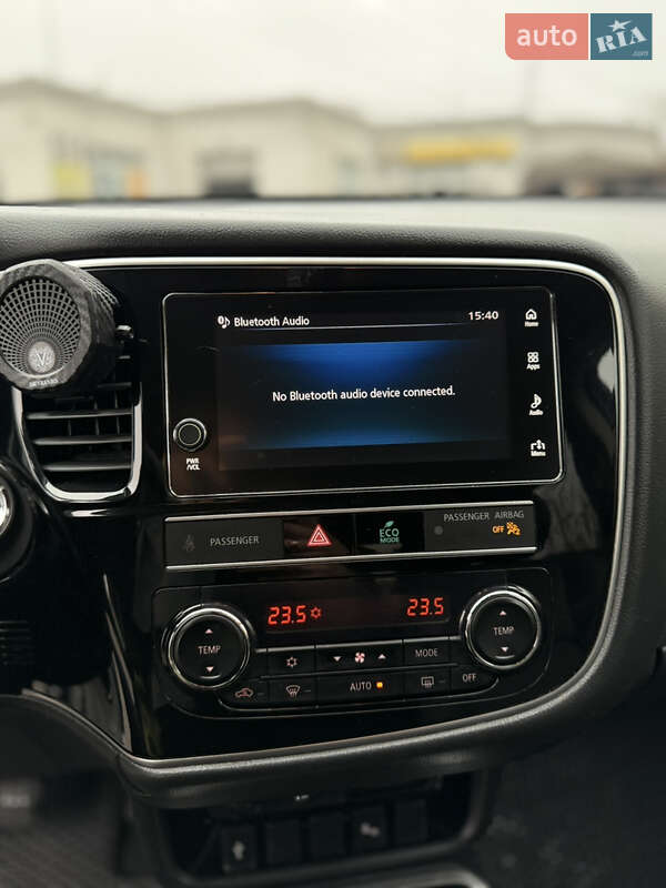 Позашляховик / Кросовер Mitsubishi Outlander 2019 в Запоріжжі