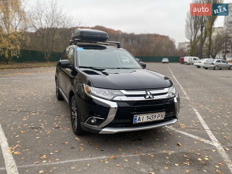 Внедорожник / Кроссовер Mitsubishi Outlander 2016 в Виннице