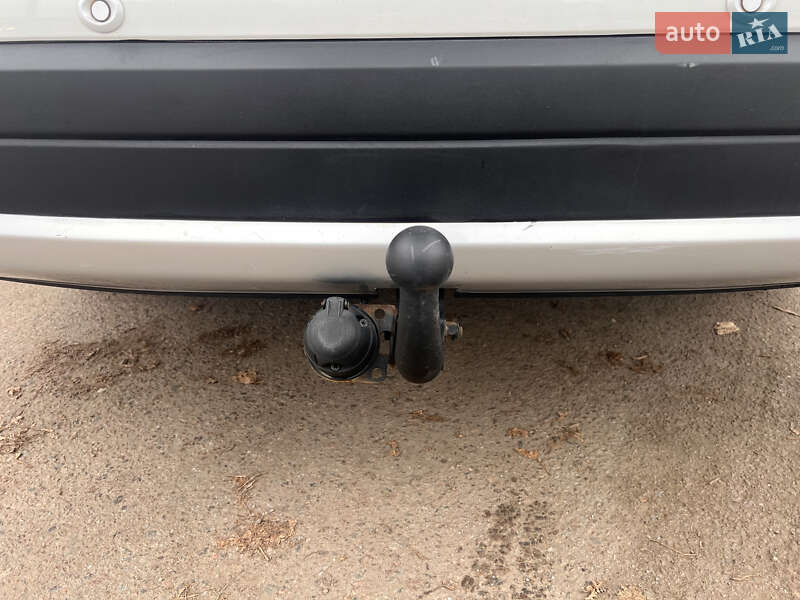 Внедорожник / Кроссовер Mitsubishi Outlander 2016 в Львове