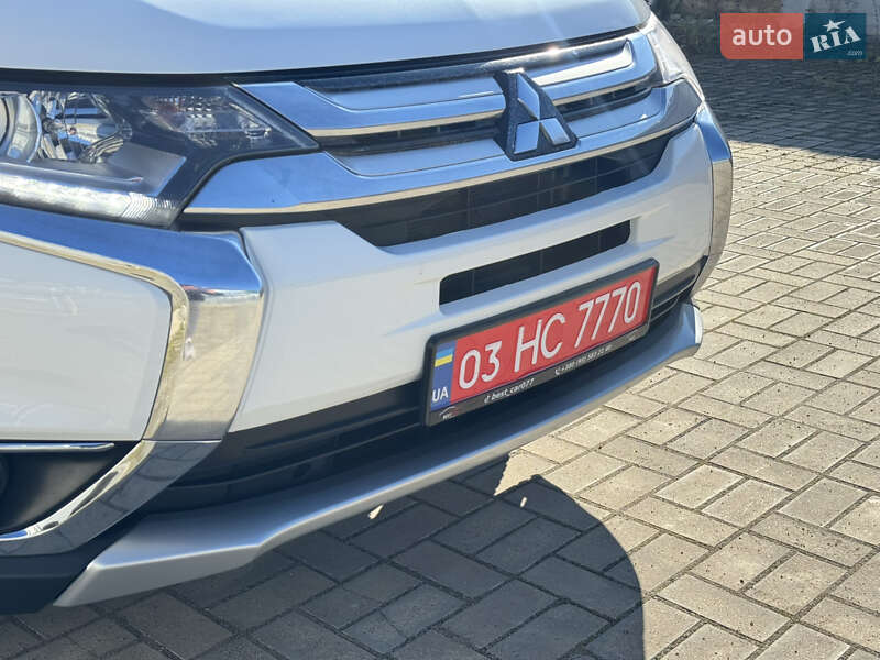 Позашляховик / Кросовер Mitsubishi Outlander 2016 в Ковелі фото 18 Позашляховик / Кросовер Mitsubishi Outlander 2016 в Ковелі