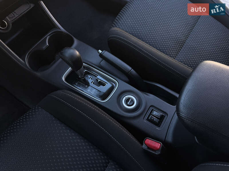 Позашляховик / Кросовер Mitsubishi Outlander 2016 в Ковелі фото 42 Позашляховик / Кросовер Mitsubishi Outlander 2016 в Ковелі