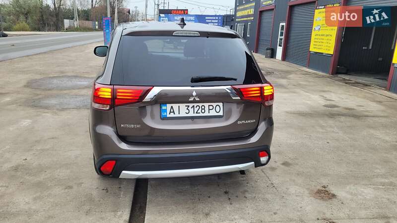 Внедорожник / Кроссовер Mitsubishi Outlander 2021 в Киеве фото 3 Внедорожник / Кроссовер Mitsubishi Outlander 2021 в Киеве