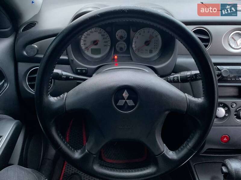 Внедорожник / Кроссовер Mitsubishi Outlander 2005 в Николаеве