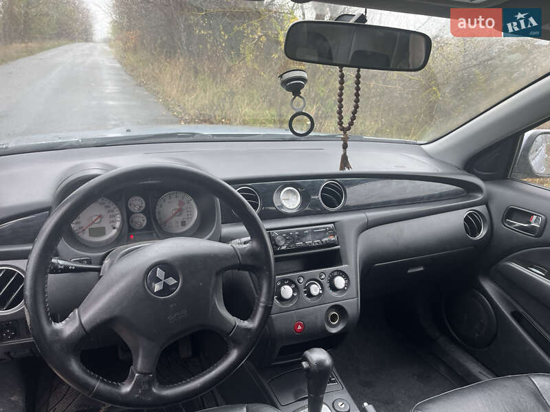 Внедорожник / Кроссовер Mitsubishi Outlander 2004 в Виннице
