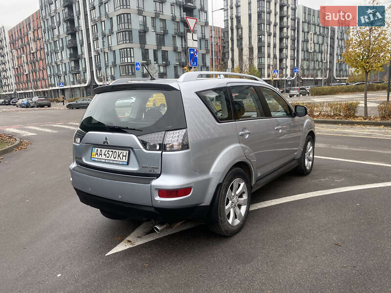 Внедорожник / Кроссовер Mitsubishi Outlander 2010 в Киеве фото 10 Внедорожник / Кроссовер Mitsubishi Outlander 2010 в Киеве