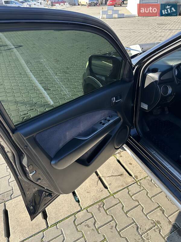 Внедорожник / Кроссовер Mitsubishi Outlander 2005 в Черновцах фото 17 Внедорожник / Кроссовер Mitsubishi Outlander 2005 в Черновцах