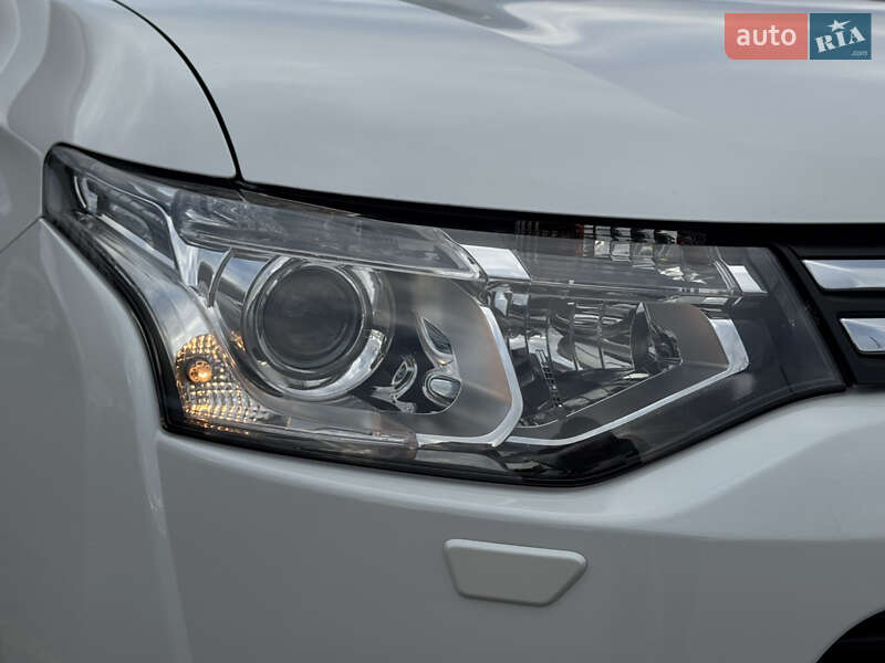 Внедорожник / Кроссовер Mitsubishi Outlander 2014 в Трускавце