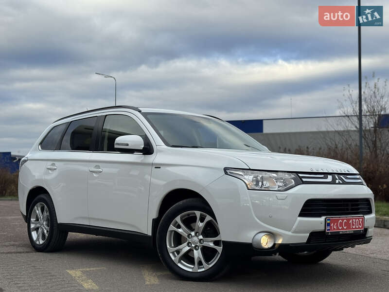 Внедорожник / Кроссовер Mitsubishi Outlander 2014 в Трускавце