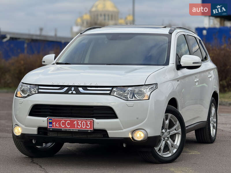 Внедорожник / Кроссовер Mitsubishi Outlander 2014 в Трускавце