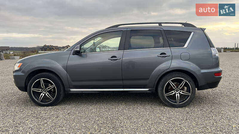 Внедорожник / Кроссовер Mitsubishi Outlander 2012 в Тернополе