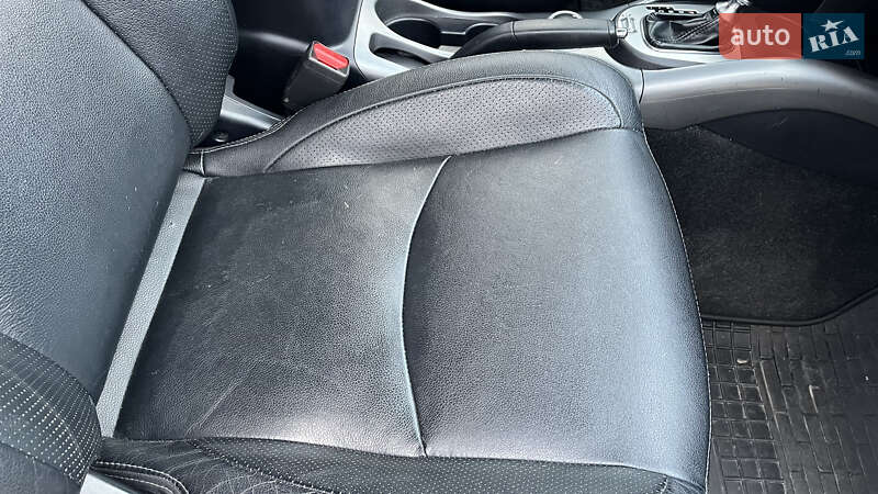 Внедорожник / Кроссовер Mitsubishi Outlander 2012 в Тернополе