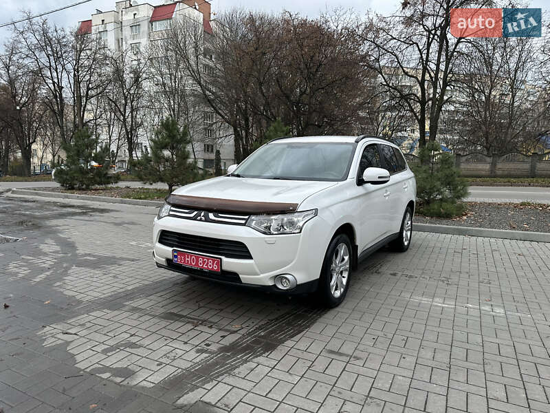 Позашляховик / Кросовер Mitsubishi Outlander 2013 в Хмельницькому