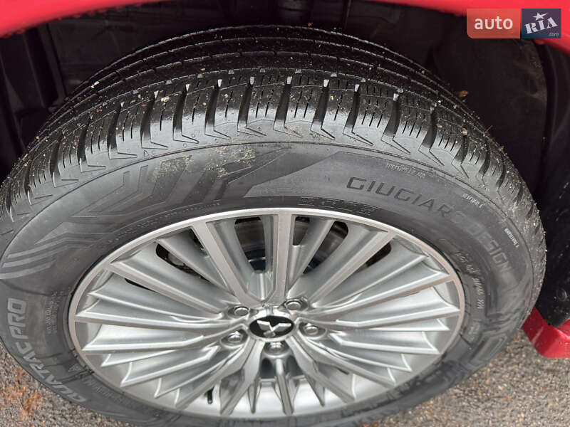 Позашляховик / Кросовер Mitsubishi Outlander 2021 в Черкасах