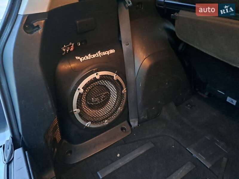 Внедорожник / Кроссовер Mitsubishi Outlander 2009 в Запорожье