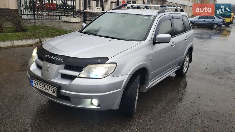 Позашляховик / Кросовер Mitsubishi Outlander 2007 в Полтаві