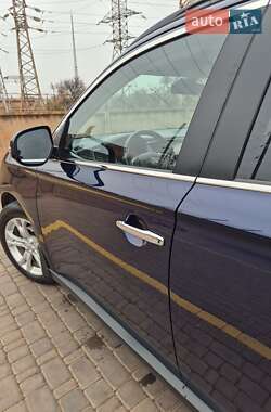 Внедорожник / Кроссовер Mitsubishi Outlander 2013 в Кривом Роге