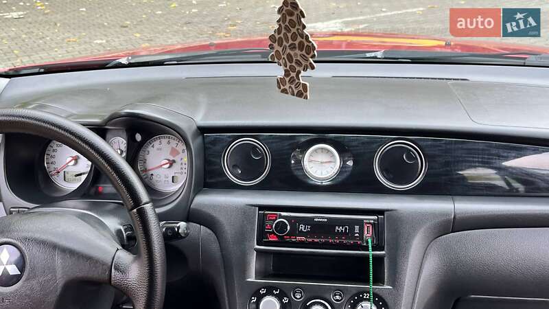 Внедорожник / Кроссовер Mitsubishi Outlander 2004 в Одессе