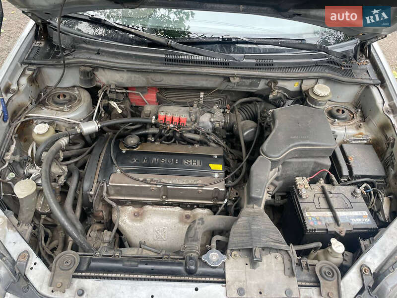 Внедорожник / Кроссовер Mitsubishi Outlander 2003 в Киеве фото 28 Внедорожник / Кроссовер Mitsubishi Outlander 2003 в Киеве