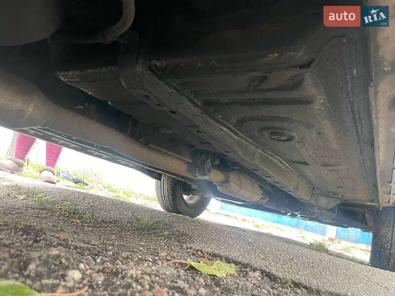 Внедорожник / Кроссовер Mitsubishi Outlander 2003 в Киеве фото 32 Внедорожник / Кроссовер Mitsubishi Outlander 2003 в Киеве