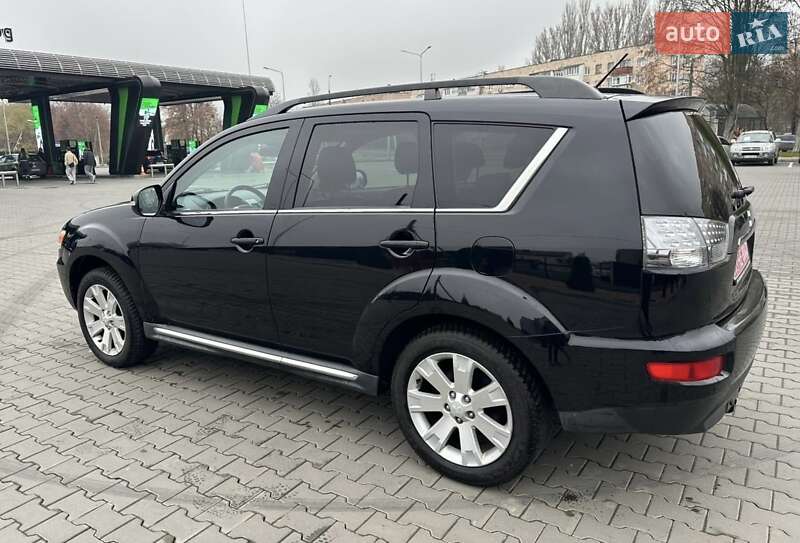 Позашляховик / Кросовер Mitsubishi Outlander 2011 в Луцьку фото 15 Позашляховик / Кросовер Mitsubishi Outlander 2011 в Луцьку