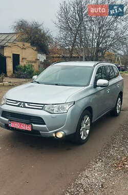 Позашляховик / Кросовер Mitsubishi Outlander 2012 в Білгороді-Дністровському