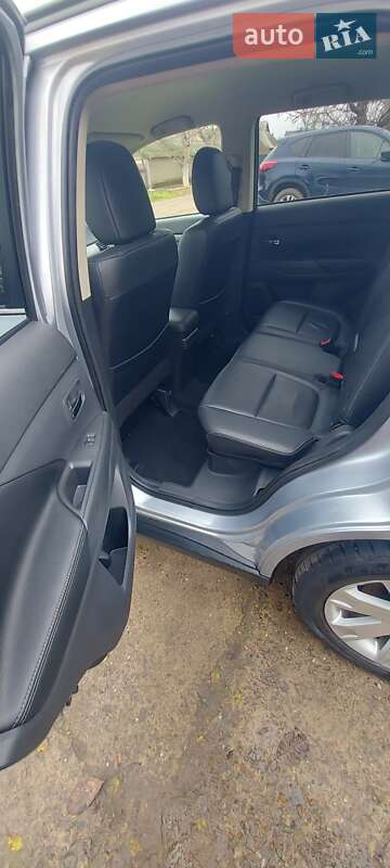 Внедорожник / Кроссовер Mitsubishi Outlander 2012 в Белгороде-Днестровском