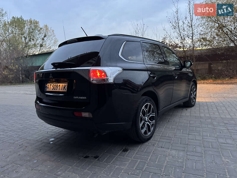 Внедорожник / Кроссовер Mitsubishi Outlander 2013 в Ивано-Франковске фото 14 Внедорожник / Кроссовер Mitsubishi Outlander 2013 в Ивано-Франковске