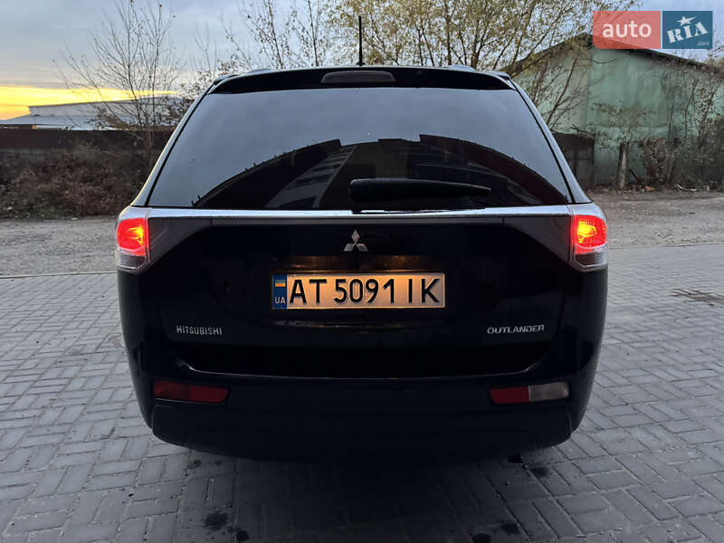 Внедорожник / Кроссовер Mitsubishi Outlander 2013 в Ивано-Франковске фото 17 Внедорожник / Кроссовер Mitsubishi Outlander 2013 в Ивано-Франковске