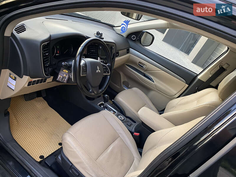 Внедорожник / Кроссовер Mitsubishi Outlander 2013 в Ивано-Франковске фото 55 Внедорожник / Кроссовер Mitsubishi Outlander 2013 в Ивано-Франковске