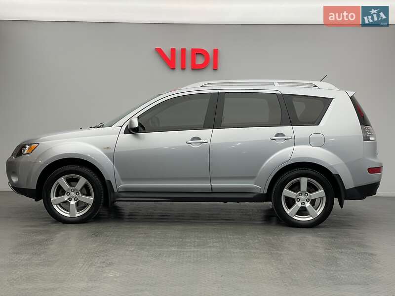 Внедорожник / Кроссовер Mitsubishi Outlander 2009 в Киеве